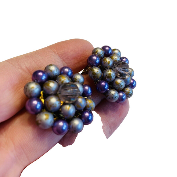 Vintage Mid Century Purple Lavender Beaded Clip On Earrings Clusters Gold Japan - Picture 6 of 7